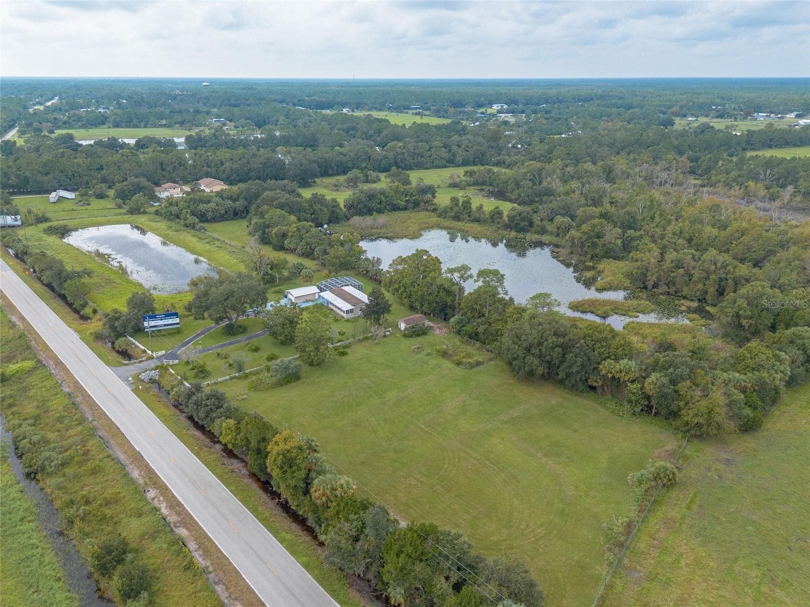 Manufactured Home at 632 N TYMBER CREEK RD, ORMOND BEACH, photo 41 of 47