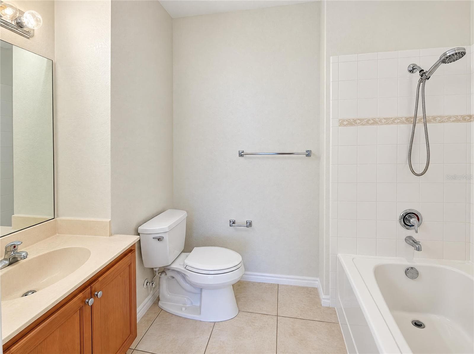 Condominium at 2334 GRAND CENTRAL PKWY #9, ORLANDO, photo 7 of 18