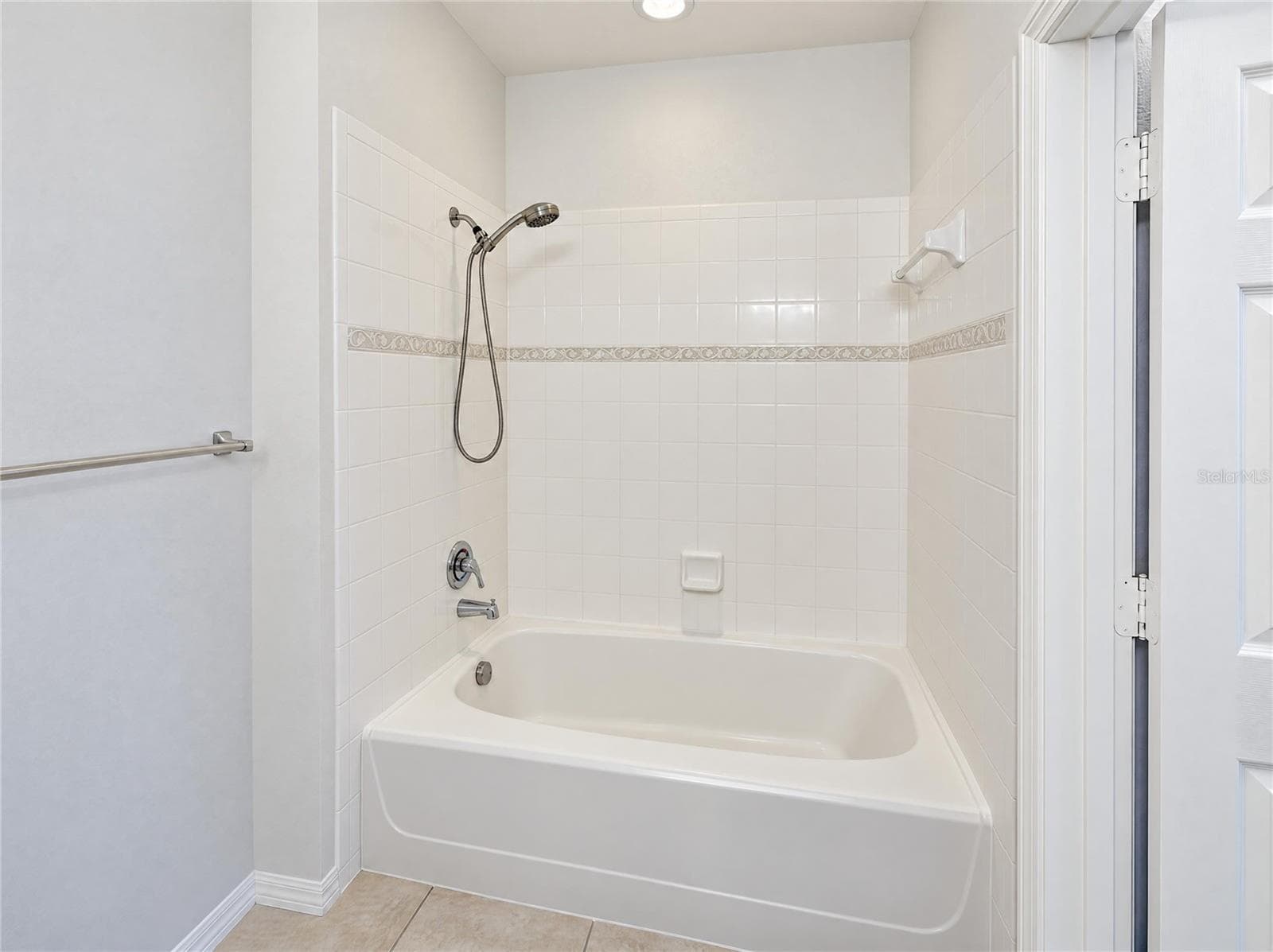 Condominium at 2334 GRAND CENTRAL PKWY #9, ORLANDO, photo 8 of 18