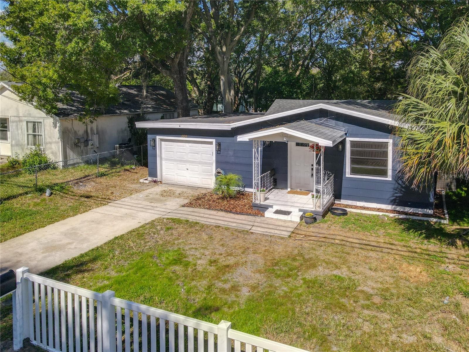Single Family Residence at 604 6TH ST, HOLLY HILL, photo 4 of 54
