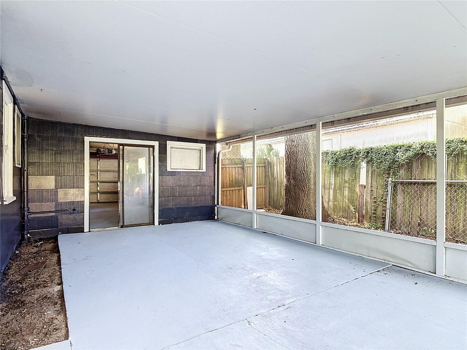 Single Family Residence at 604 6TH ST, HOLLY HILL, photo 40 of 54