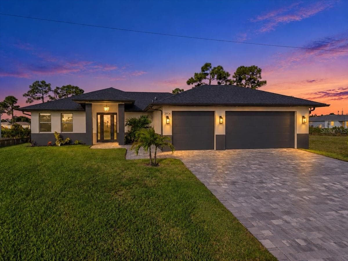 2904 NW 26TH AVE