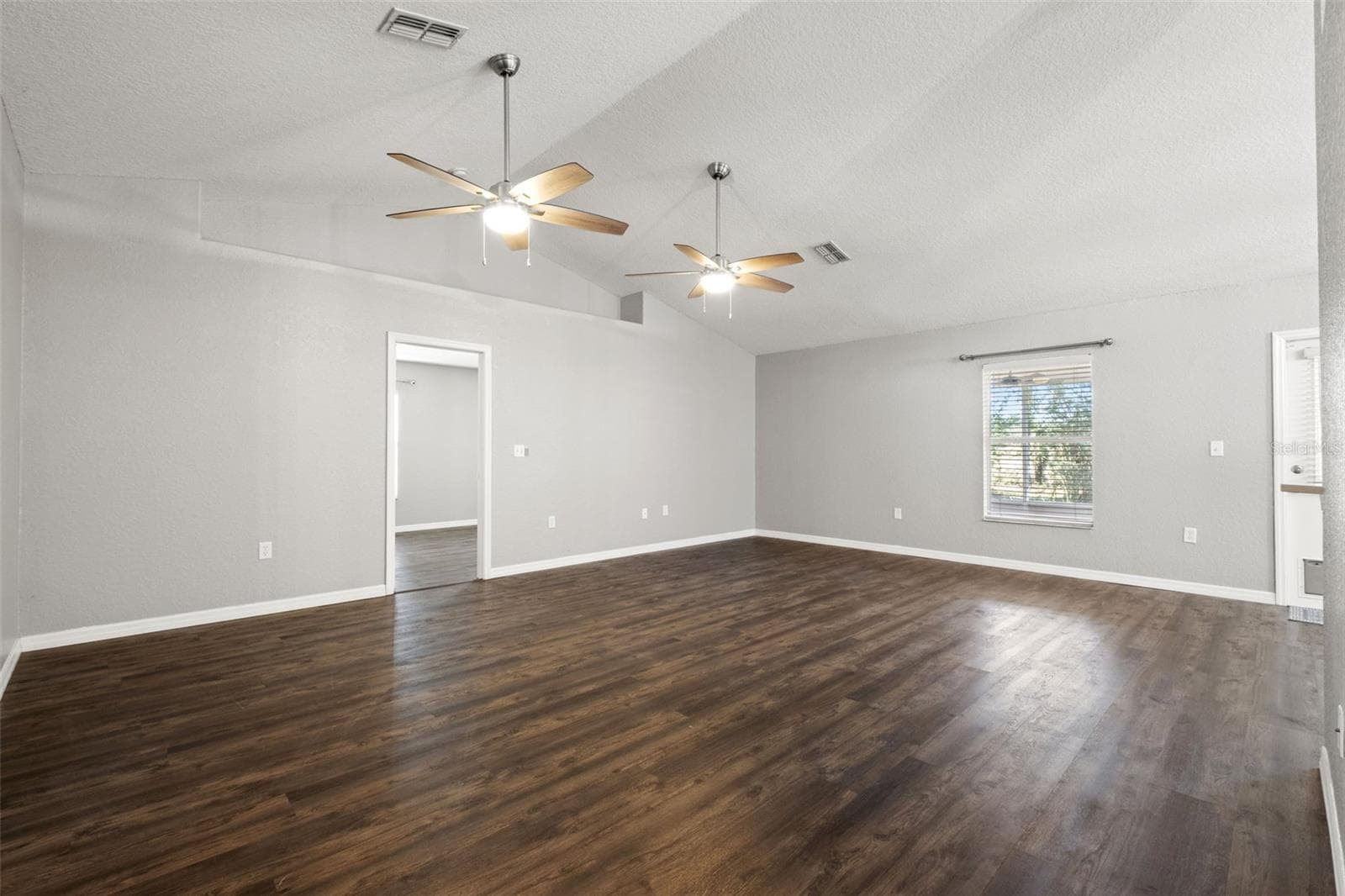 Living Room - 2138 FAIRVIEW RD, SPRING HILL
