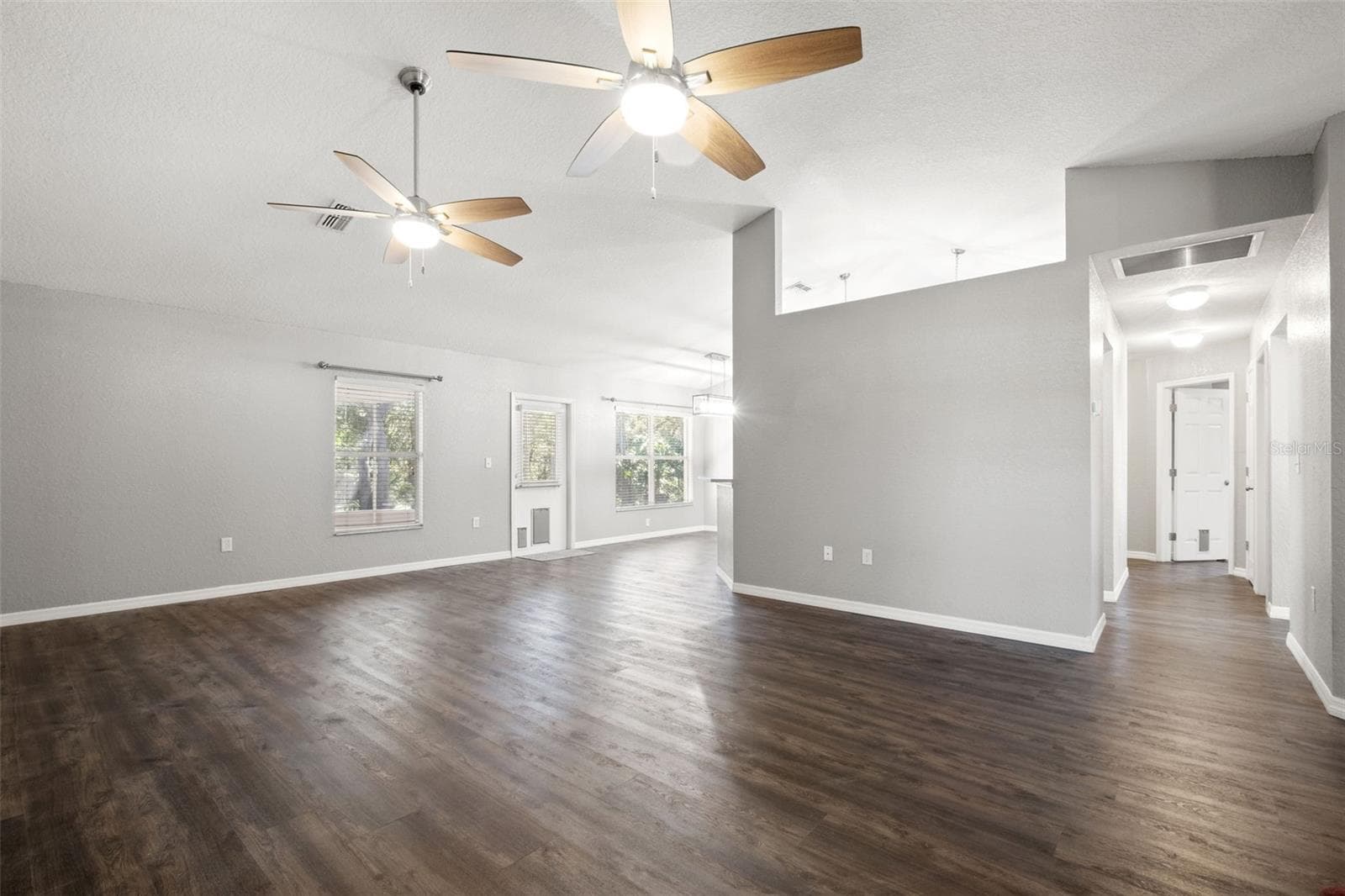 Living Room - 2138 FAIRVIEW RD, SPRING HILL