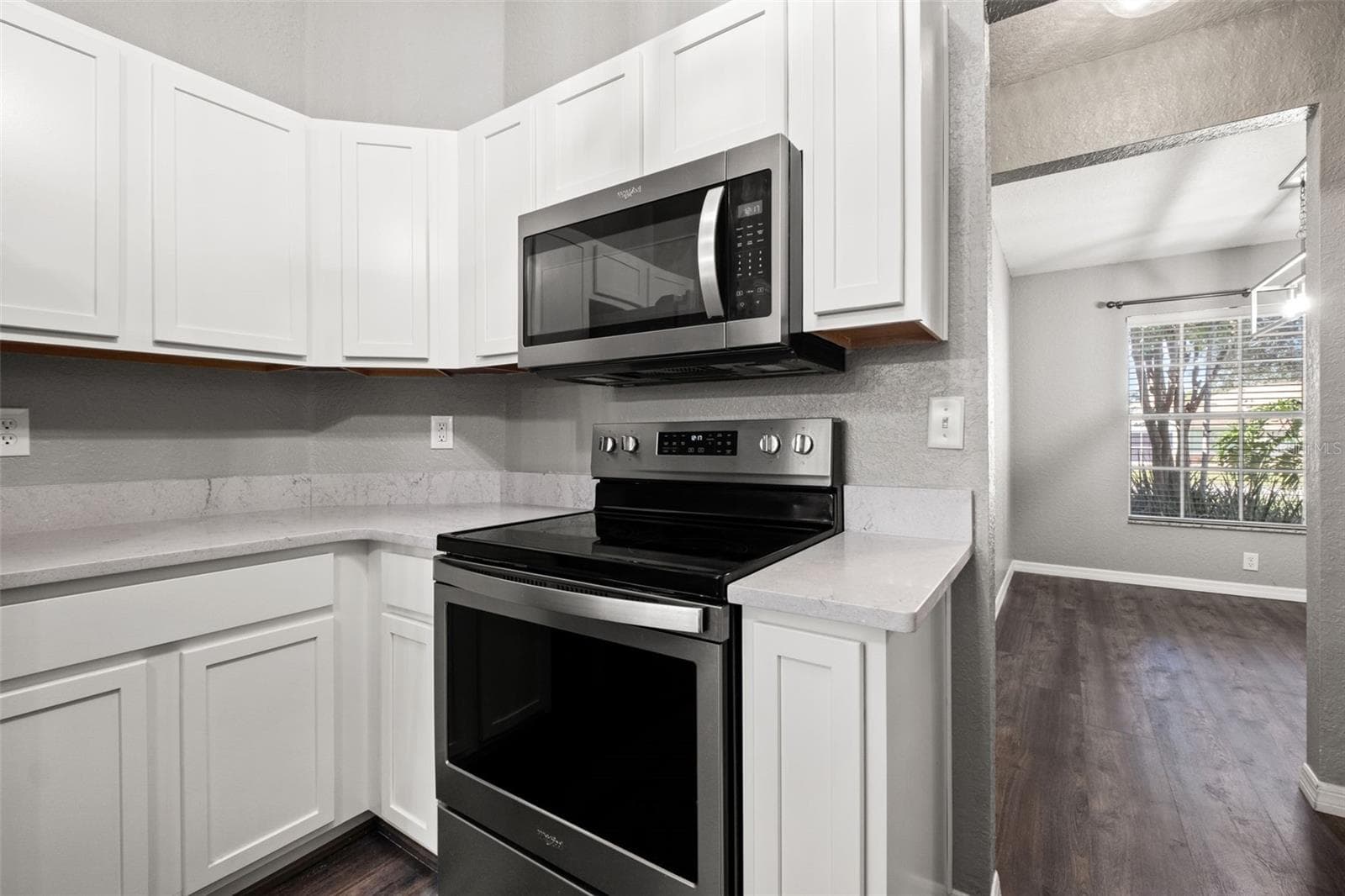 Kitchen with Quartz Countertops - 2138 FAIRVIEW RD, SPRING HILL