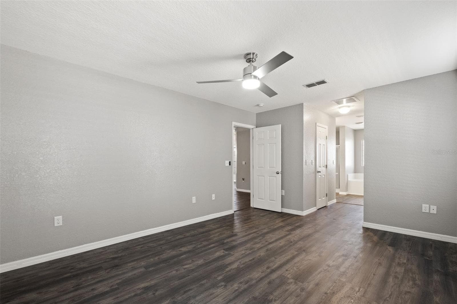 Primary Bedroom - 2138 FAIRVIEW RD, SPRING HILL