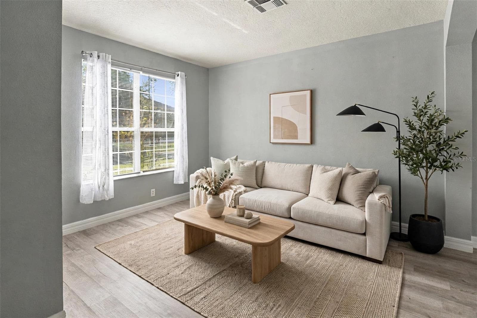 Virtual stage - 13538 HIDDEN FOREST CIR, ORLANDO