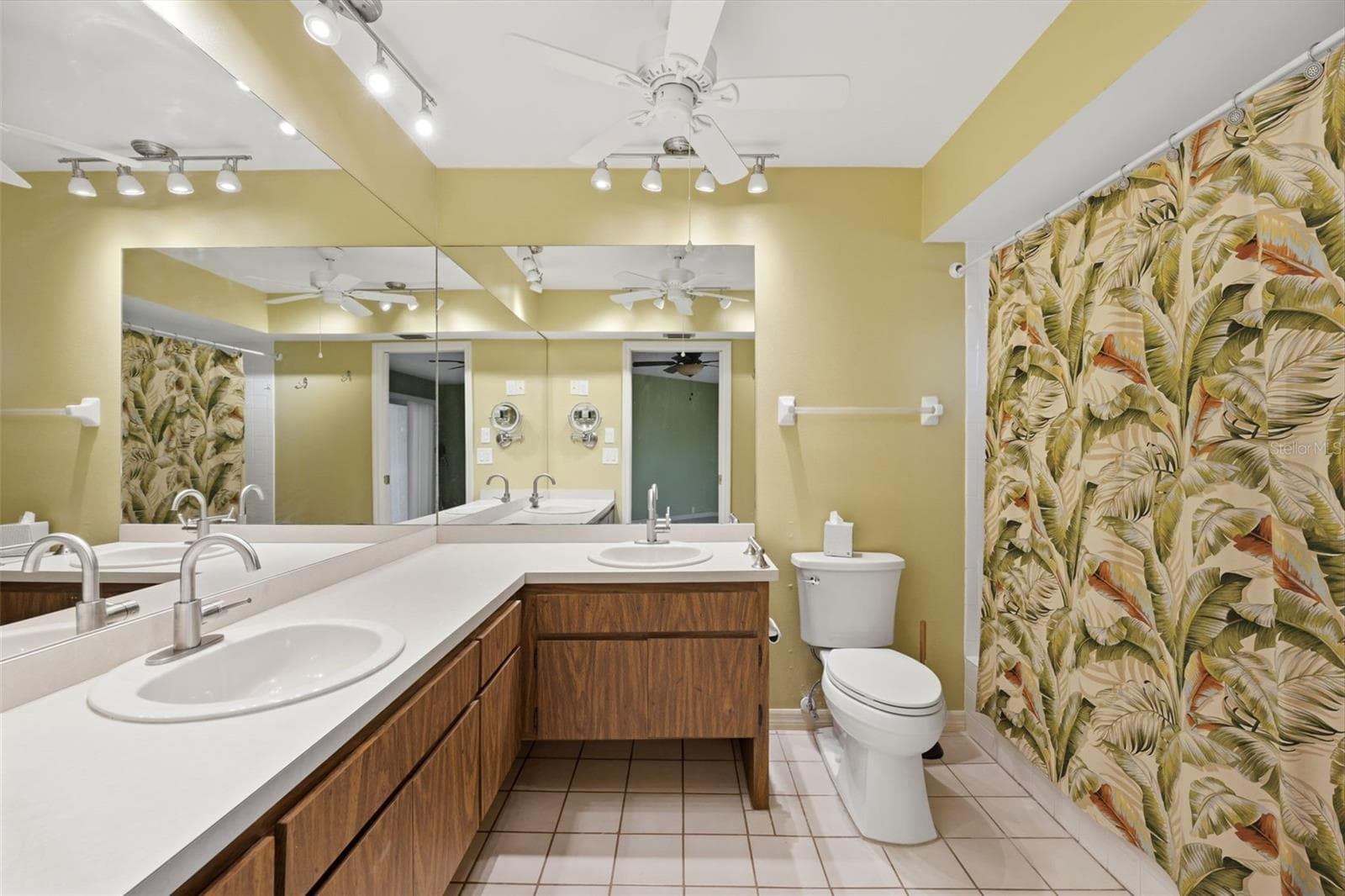 Condominium at 3441 TEESIDE DR #1, NEW PORT RICHEY, photo 25 of 70