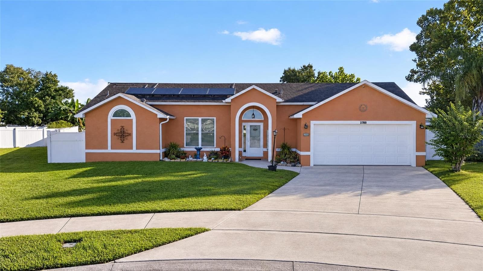3700 BRAMBLE CT