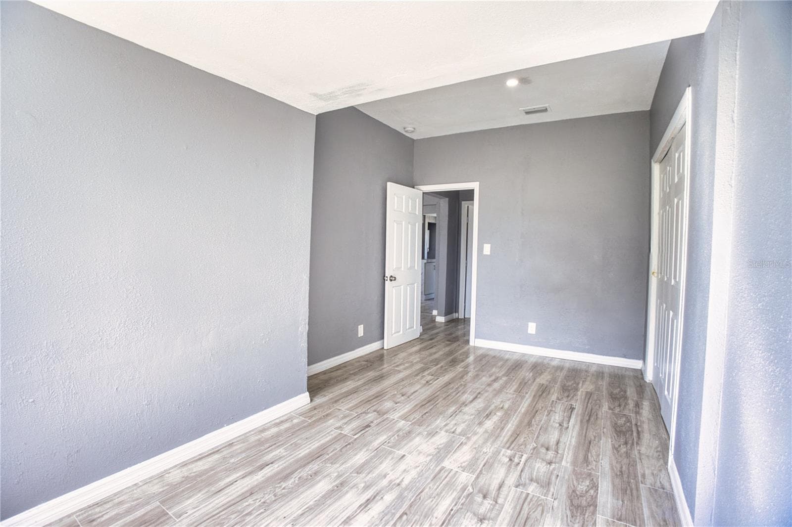 Single Family Residence at 2627 17TH AVE N, ST PETERSBURG, photo 16 of 24