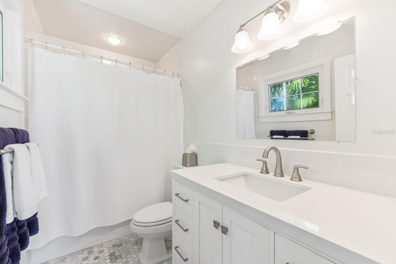 Single Family Residence at 161 1ST ST E, BOCA GRANDE, photo 11 of 38