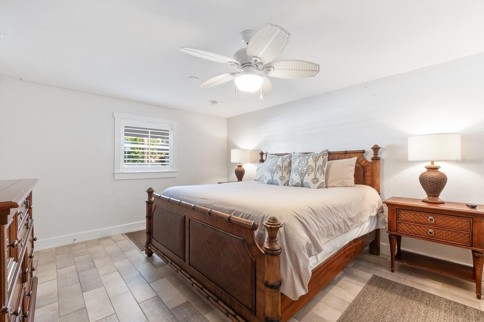 Single Family Residence at 161 1ST ST E, BOCA GRANDE, photo 17 of 38