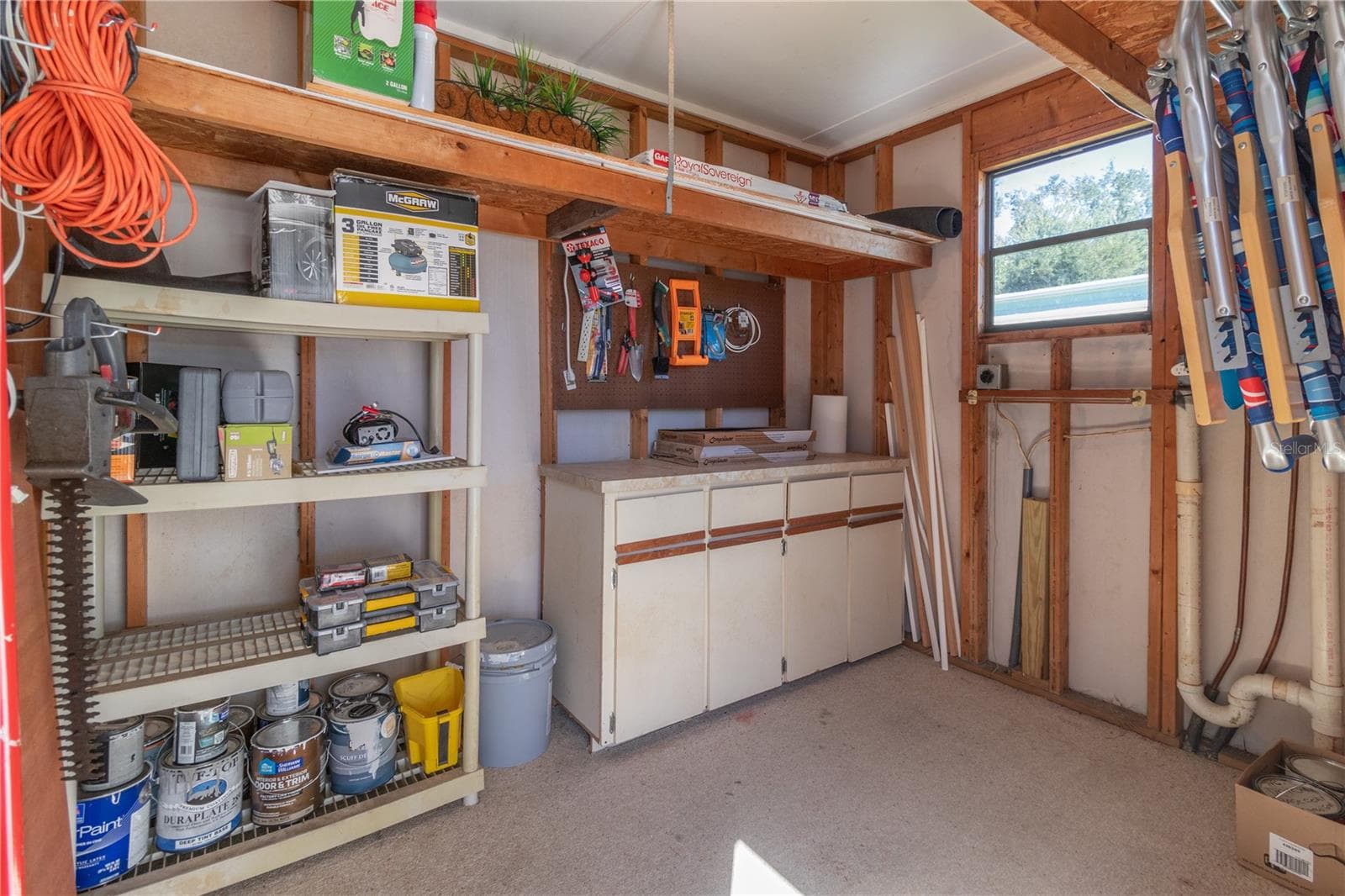 Manufactured Home at 105 MEADOW CIR, ELLENTON, photo 9 of 51