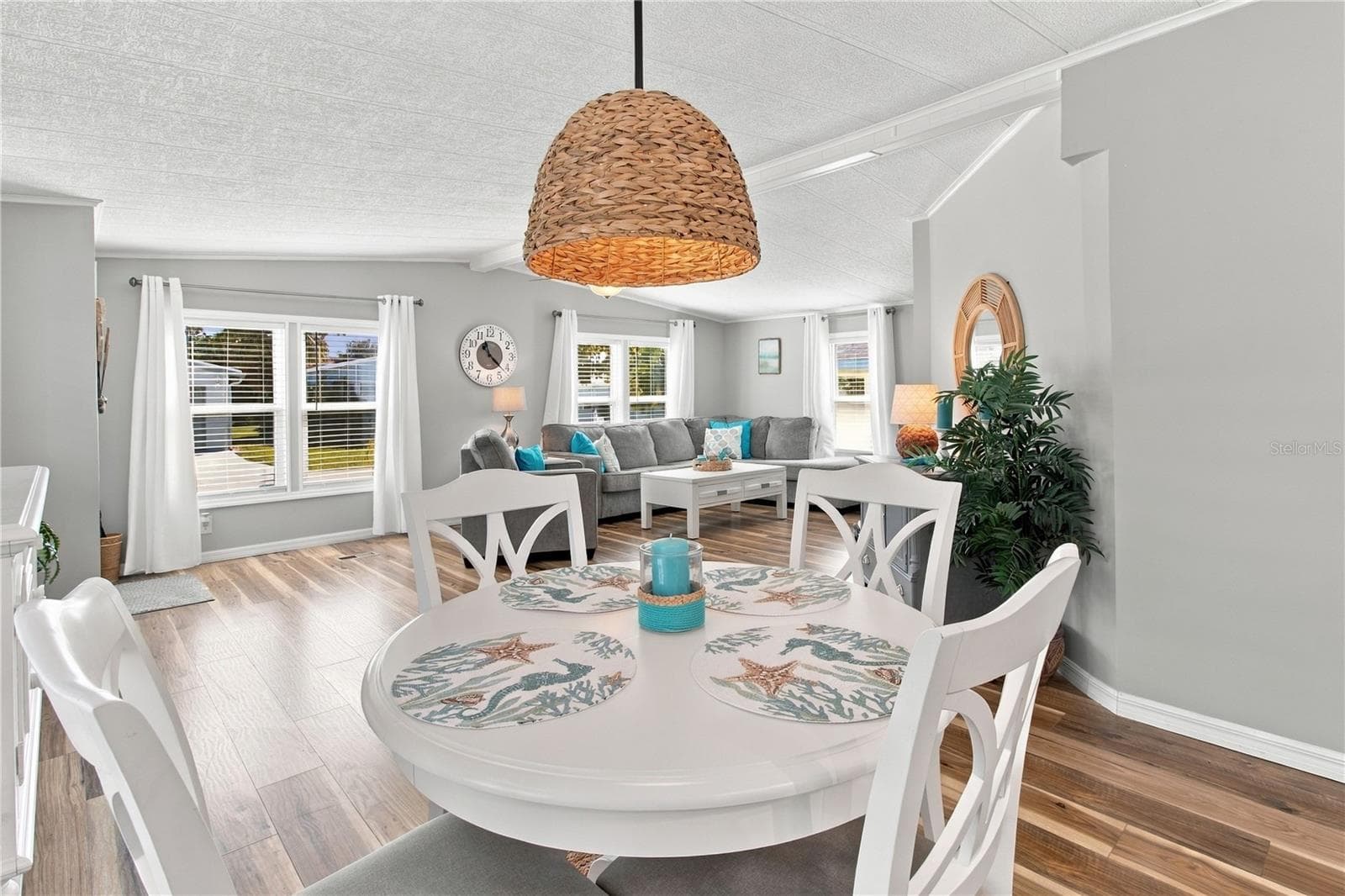 Manufactured Home at 105 MEADOW CIR, ELLENTON, photo 17 of 51