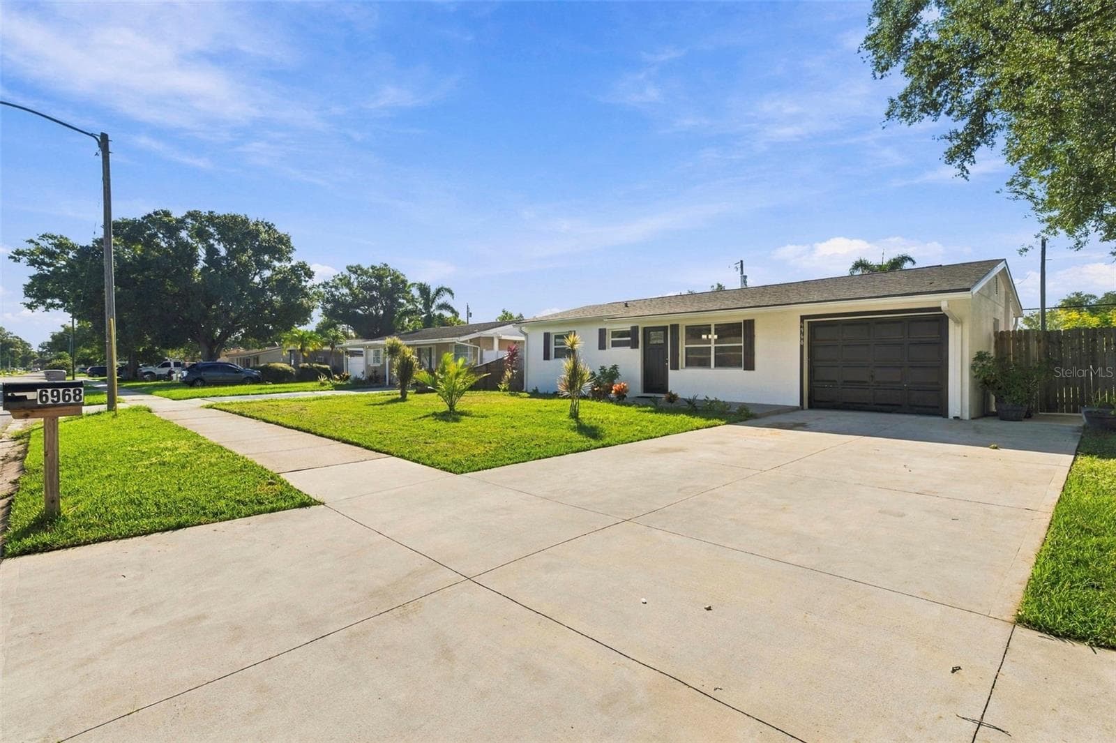 Single Family Residence at 6968 80TH AVE N, PINELLAS PARK, photo 4 of 61