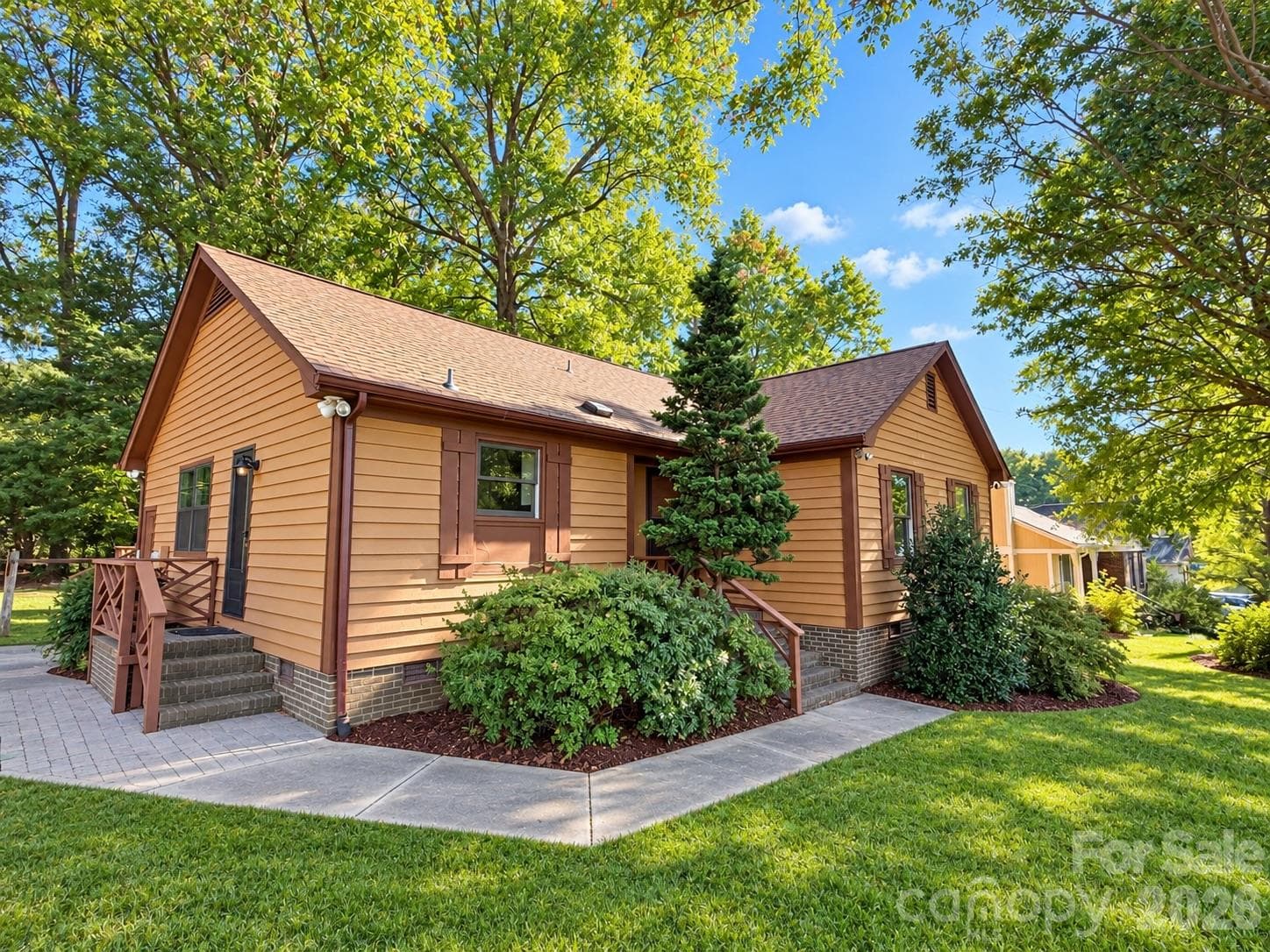 Single Family Residence at 9501 Wood Beam Court, Mint Hill, photo 2 of 30