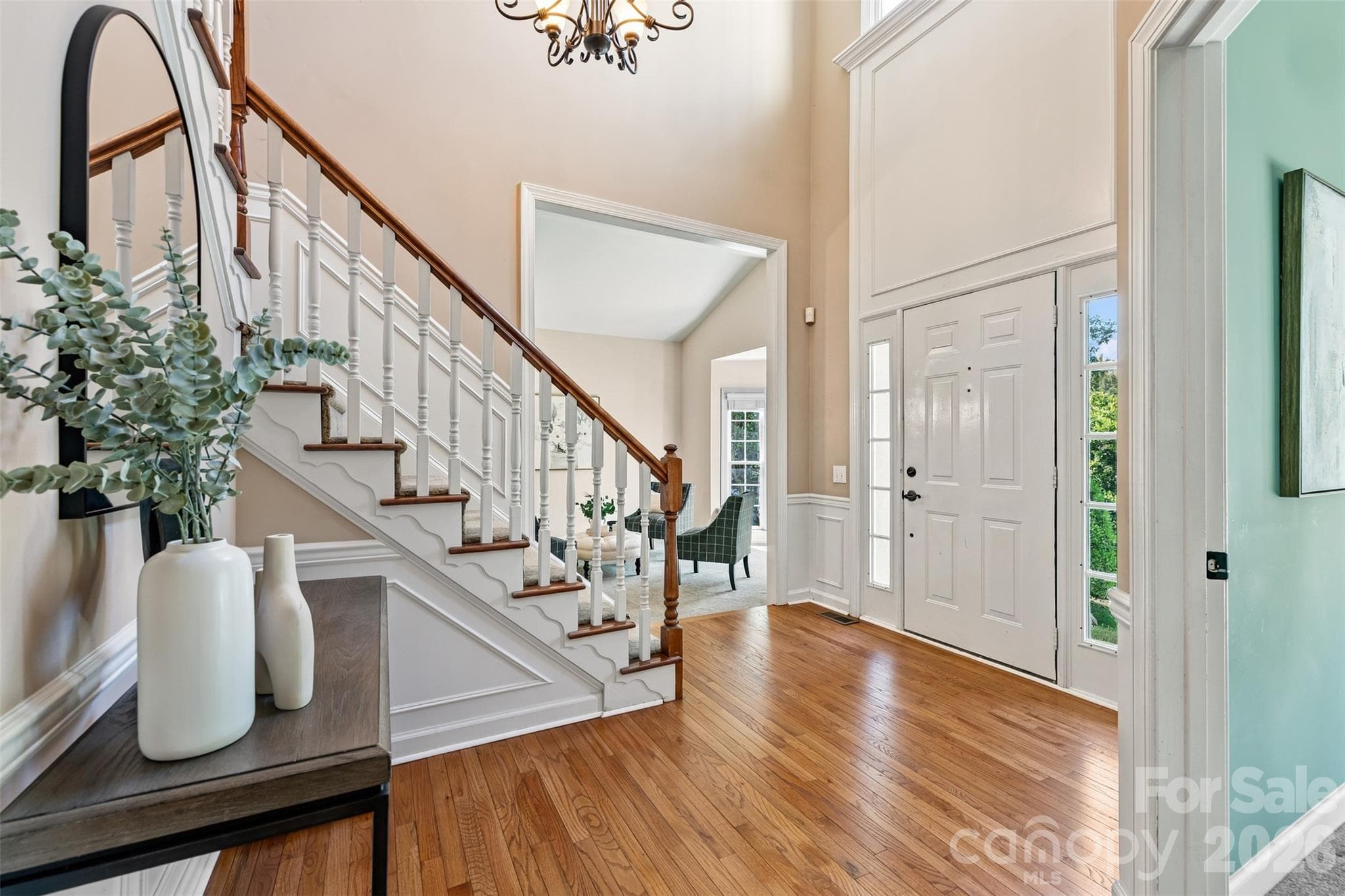 Single Family Residence at 5705 Kinglet Lane, Charlotte, photo 8 of 47
