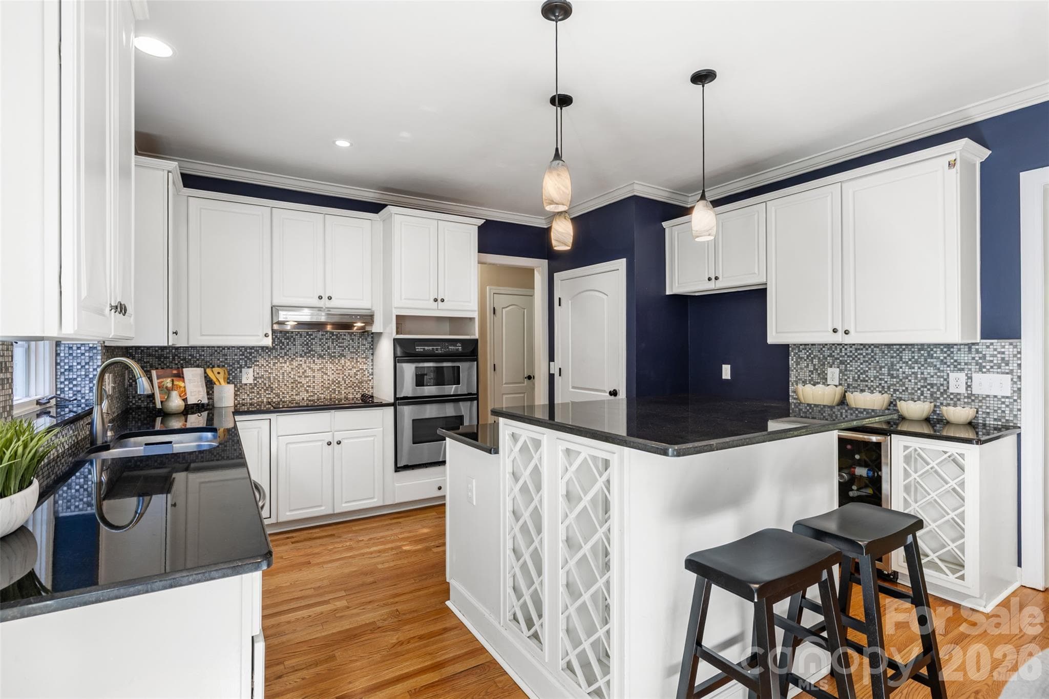 Single Family Residence at 5705 Kinglet Lane, Charlotte, photo 18 of 47