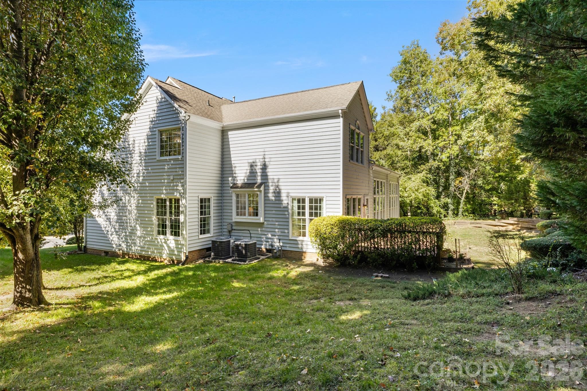 Single Family Residence at 5705 Kinglet Lane, Charlotte, photo 44 of 47