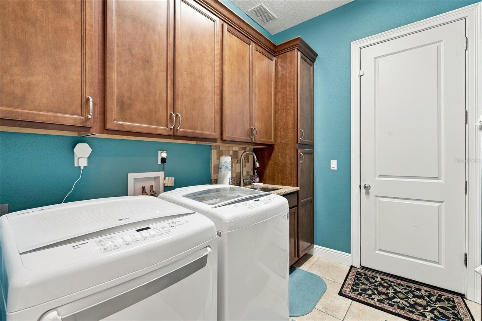 Single Family Residence at 183 BIRCHMONT DR, DELAND, photo 18 of 36