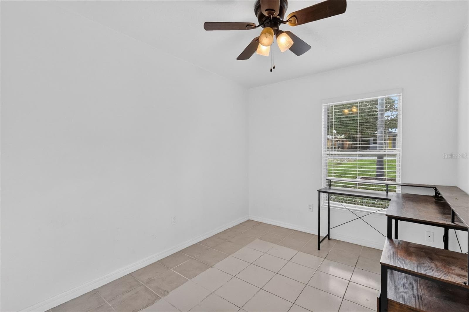 Single Family Residence at 906 KENTUCKY BLVD, EUSTIS, photo 15 of 33