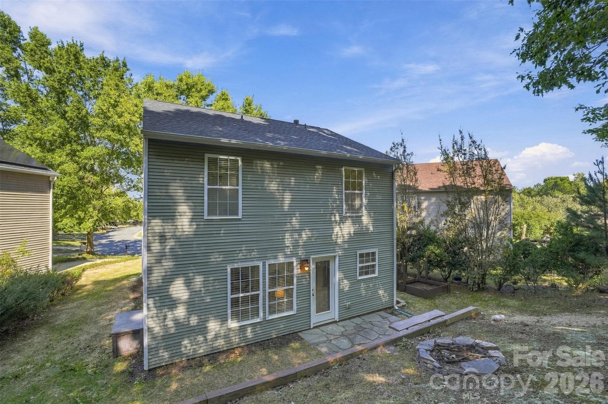 Outdoor storage chest.  Firepit area. - 1901 Beckwith Lane, Waxhaw