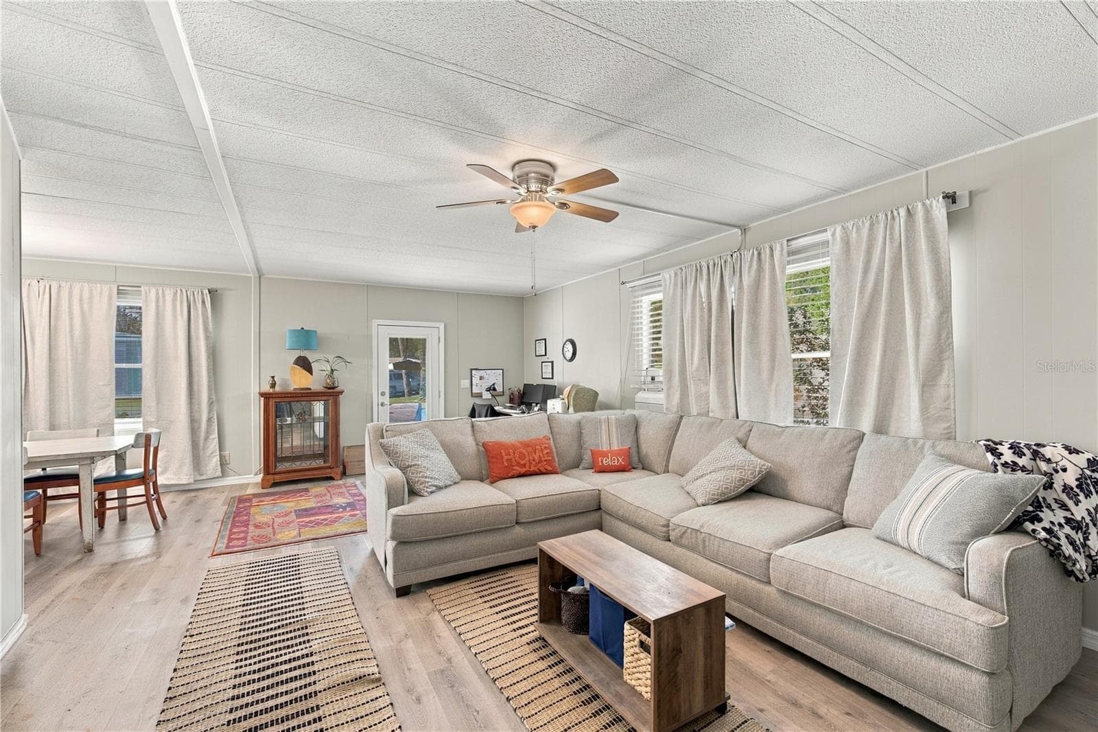 Living Room - 130 PINEY RDG, EUSTIS