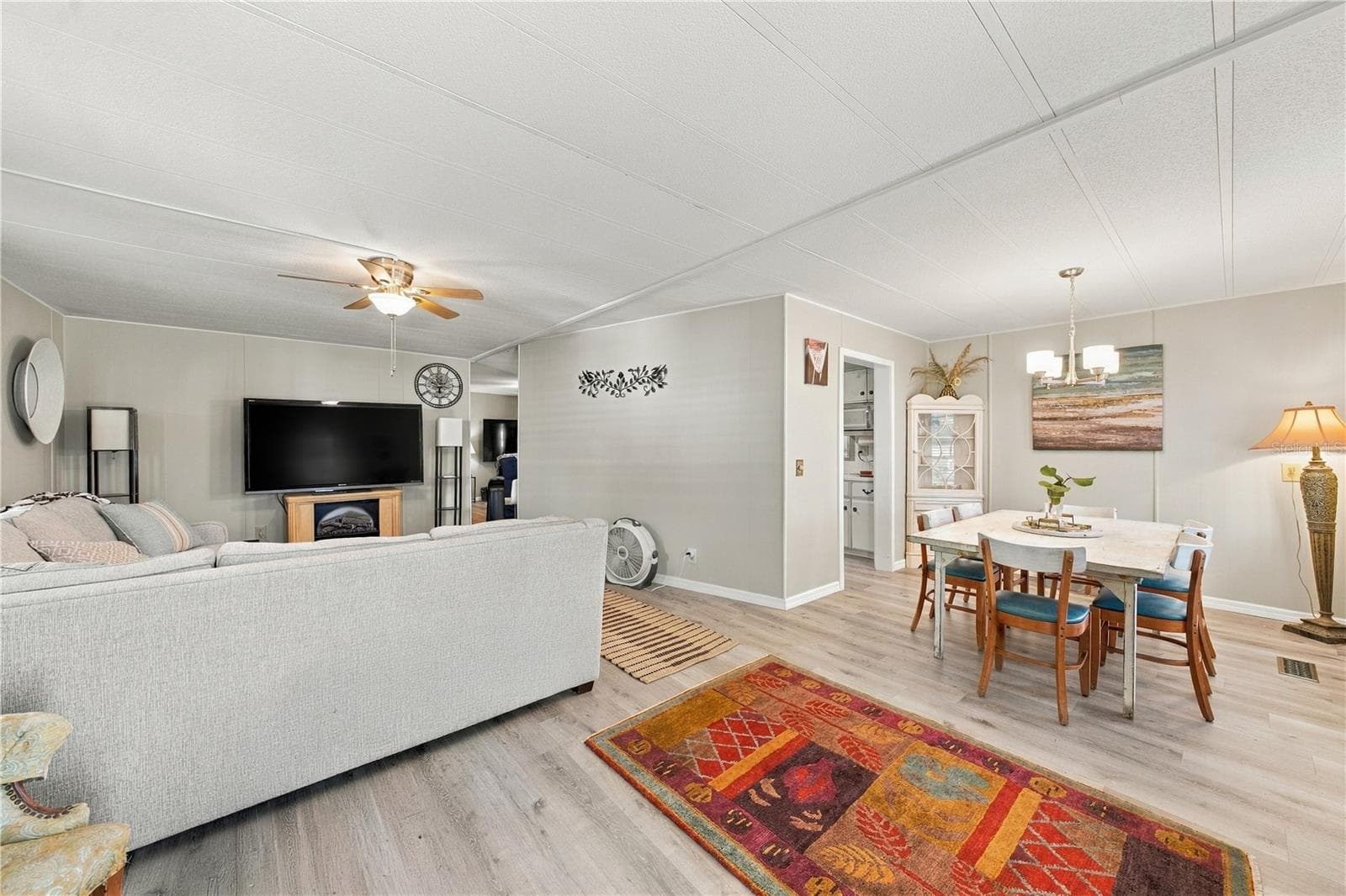 Living Room - 130 PINEY RDG, EUSTIS