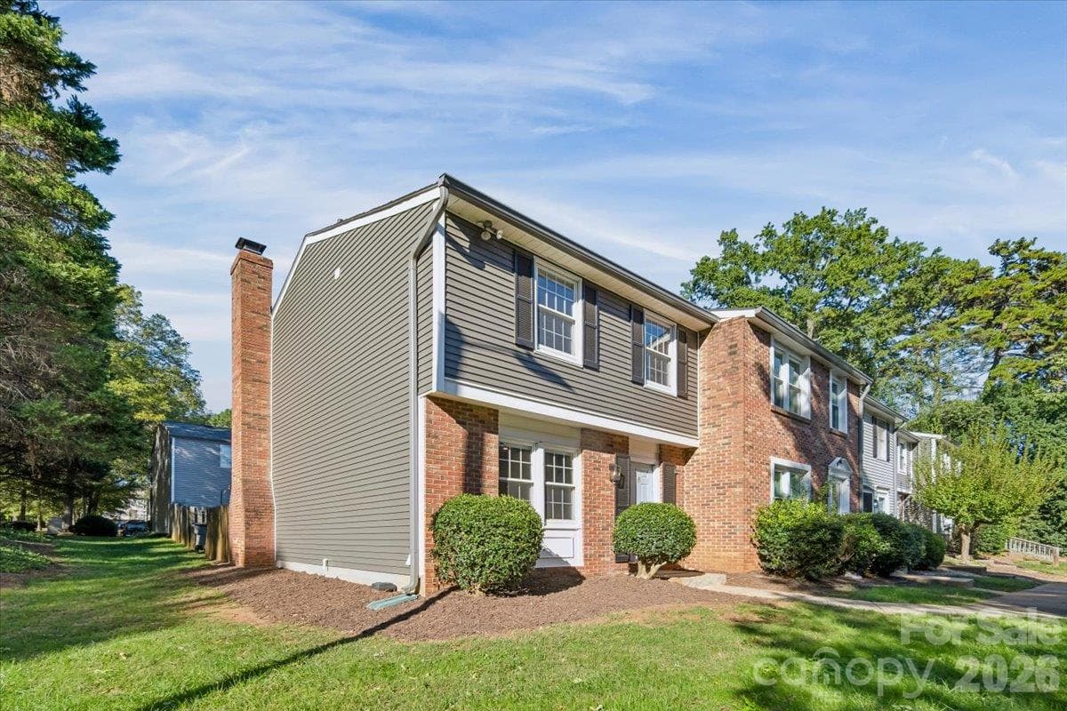 Townhouse at 1205 Scaleybark Road, Charlotte, photo 2 of 34