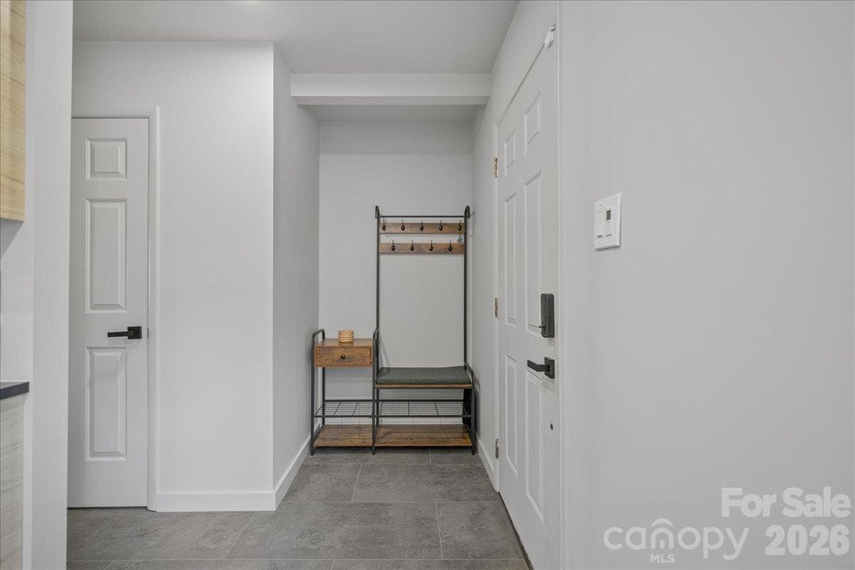 Townhouse at 1205 Scaleybark Road, Charlotte, photo 5 of 34