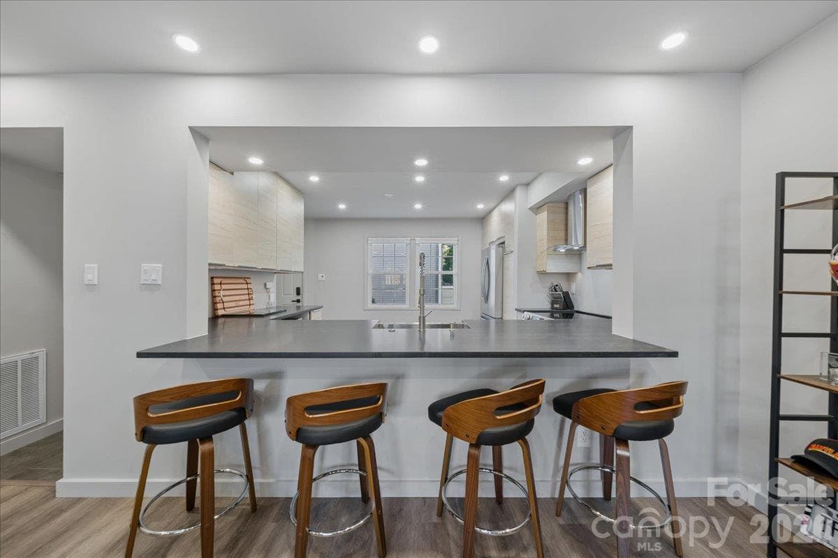 Townhouse at 1205 Scaleybark Road, Charlotte, photo 11 of 34
