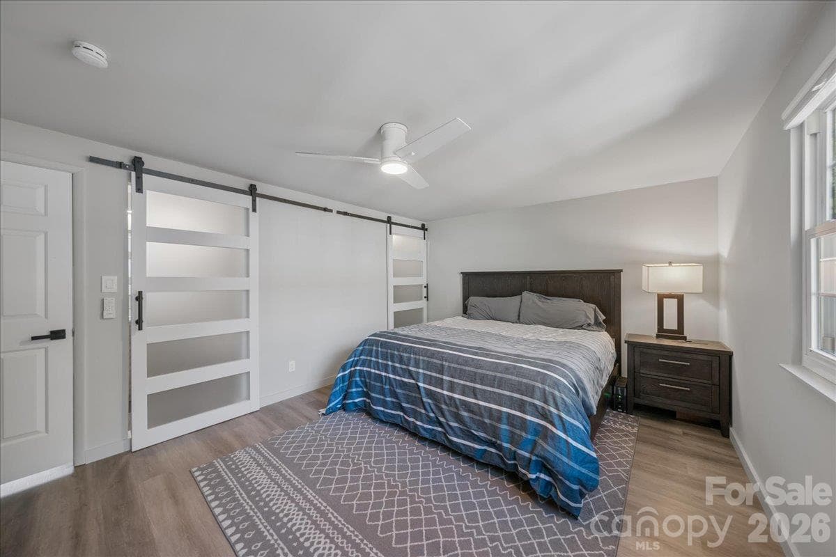 Townhouse at 1205 Scaleybark Road, Charlotte, photo 19 of 34