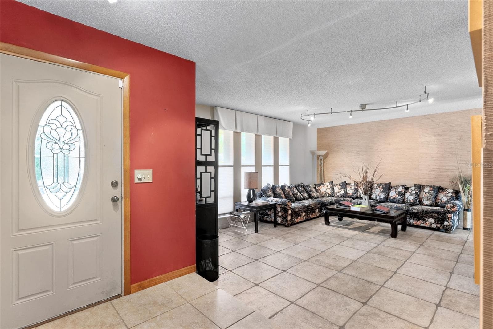 Single Family Residence at 991 ROLLING OAKS CV, ALTAMONTE SPRINGS, photo 5 of 47