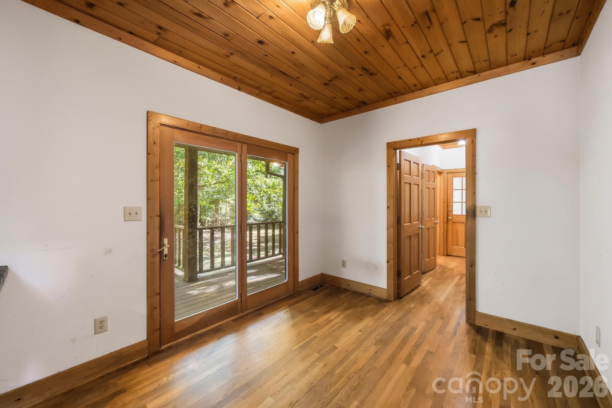 Breakfast Area - 1130 Beamguard Road, Clover