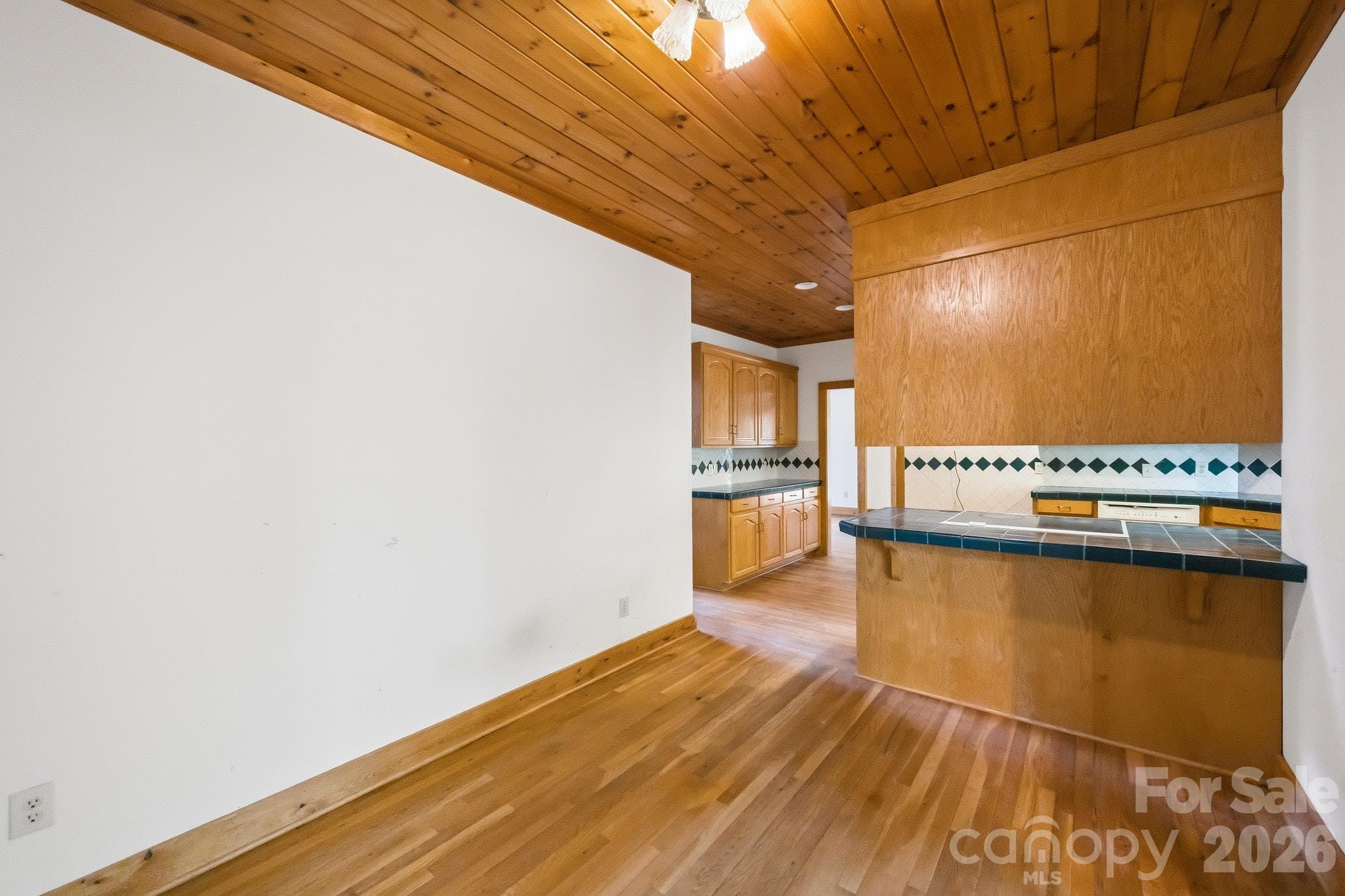 Breakfast Area - 1130 Beamguard Road, Clover