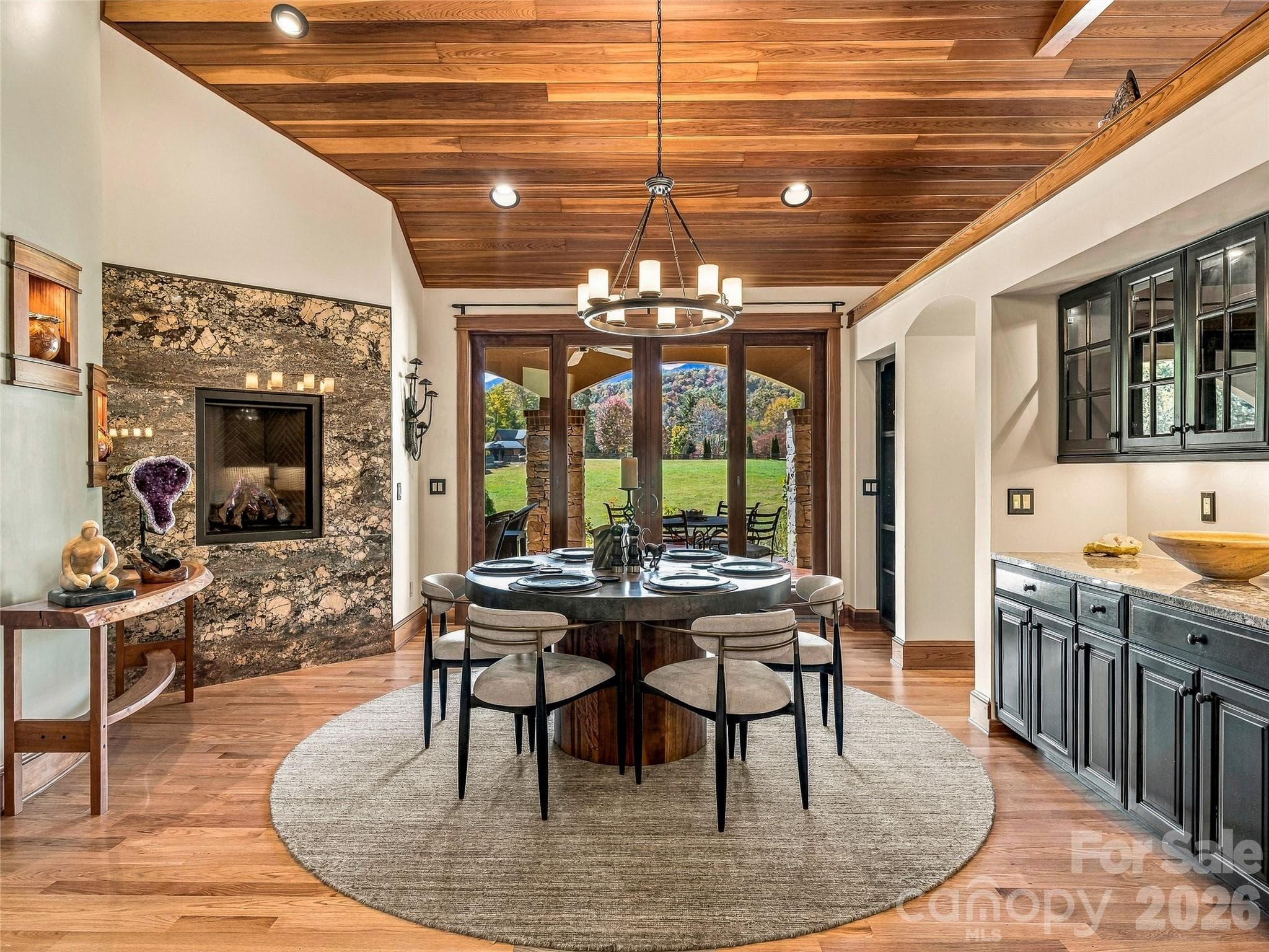 Single Family Residence at 422 Heart Stone Way, Burnsville, photo 14 of 48