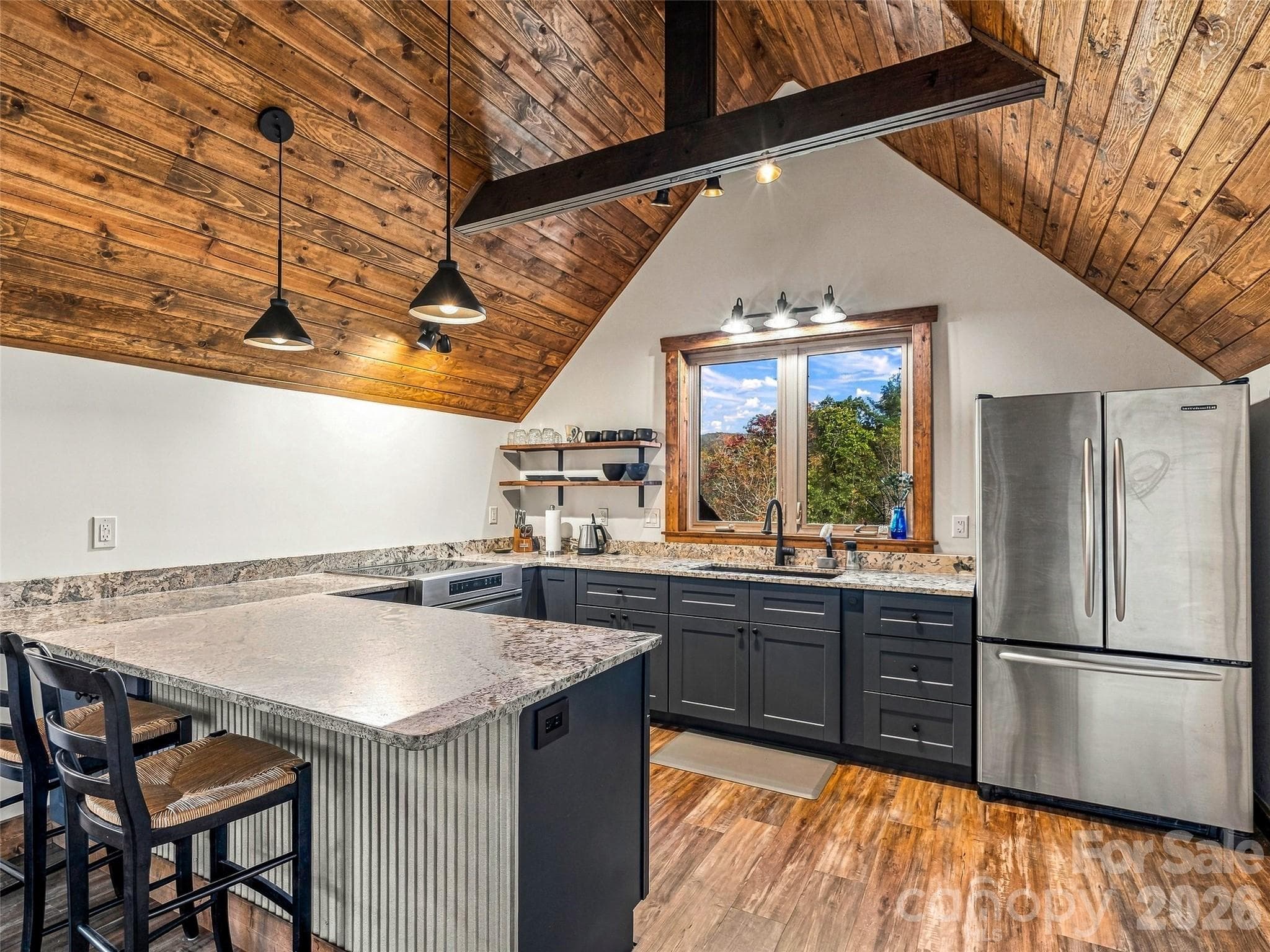 Apartment above the horse stables. - 422 Heart Stone Way, Burnsville
