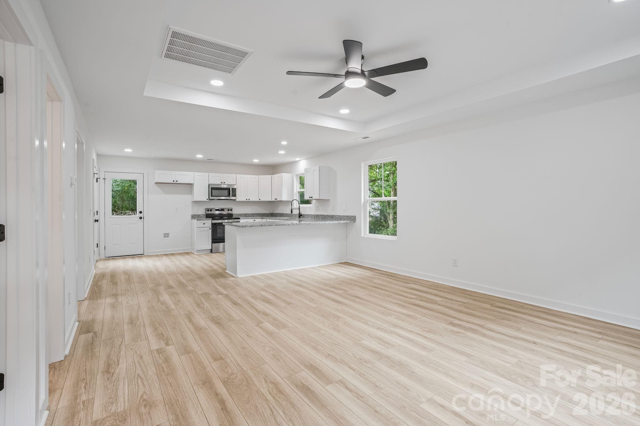 Single Family Residence at 1341 Metcalf Road, Shelby, photo 5 of 48