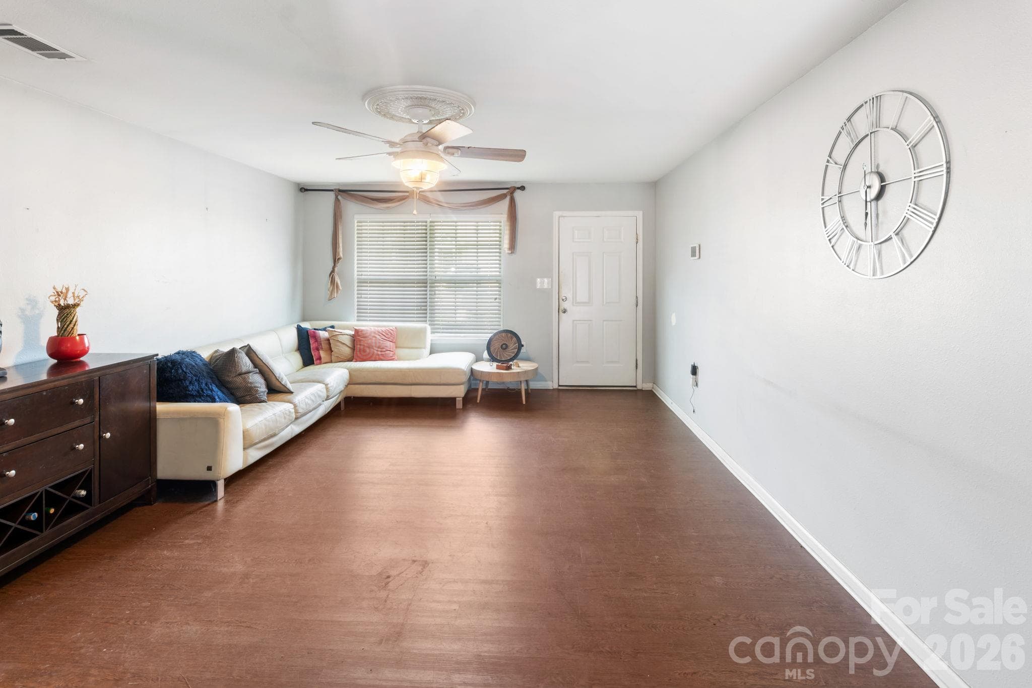 Single Family Residence at 4012 Long Arrow Drive, Concord, photo 2 of 31