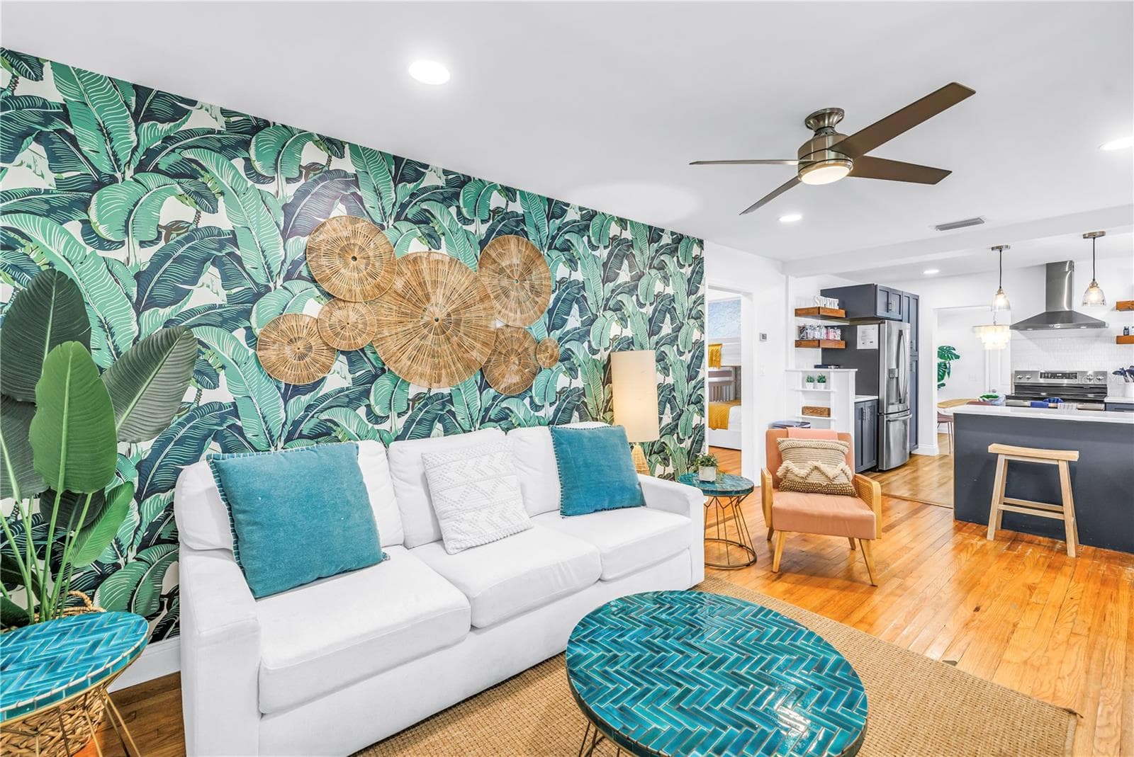 Single Family Residence at 10804 SEMINOLE DR N, ST PETERSBURG, photo 2 of 56