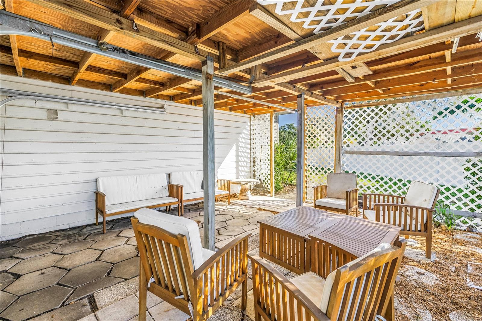 Single Family Residence at 10804 SEMINOLE DR N, ST PETERSBURG, photo 51 of 56