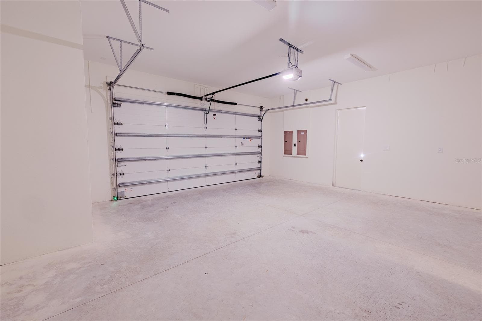 Single Family Residence at 306 N EXCELDA AVE, TAMPA, photo 22 of 25