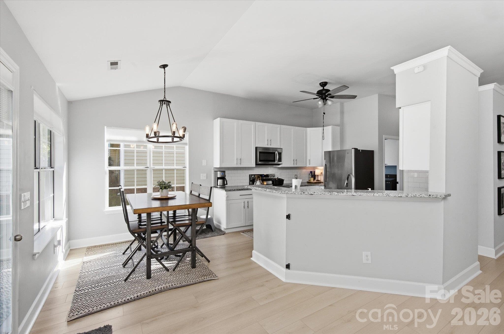 Single Family Residence at 9301 Lindahi Lane, Charlotte, photo 7 of 26