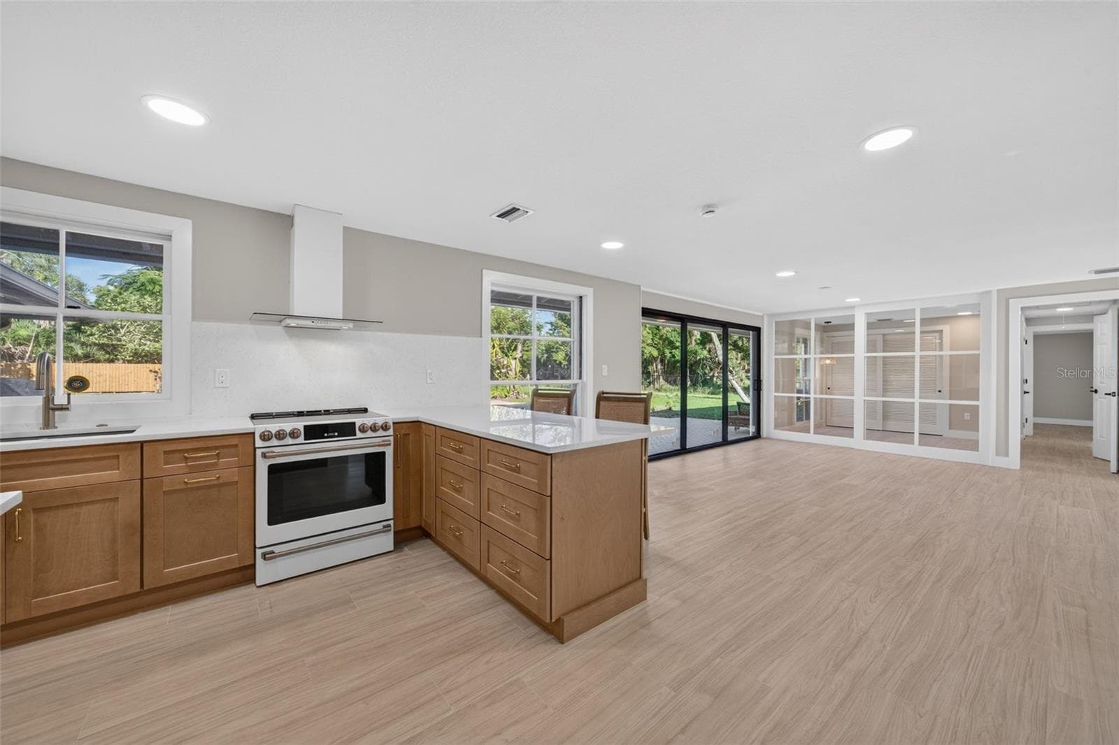 Single Family Residence at 290 SPANIARDS RD, PLACIDA, photo 19 of 72