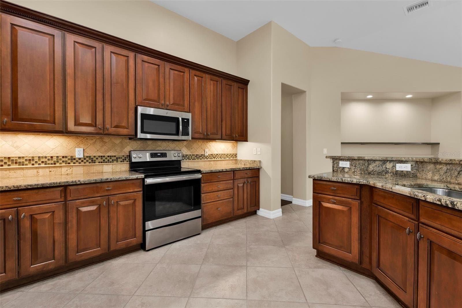 Single Family Residence at 17509 LOCKHART CT, PUNTA GORDA, photo 6 of 62