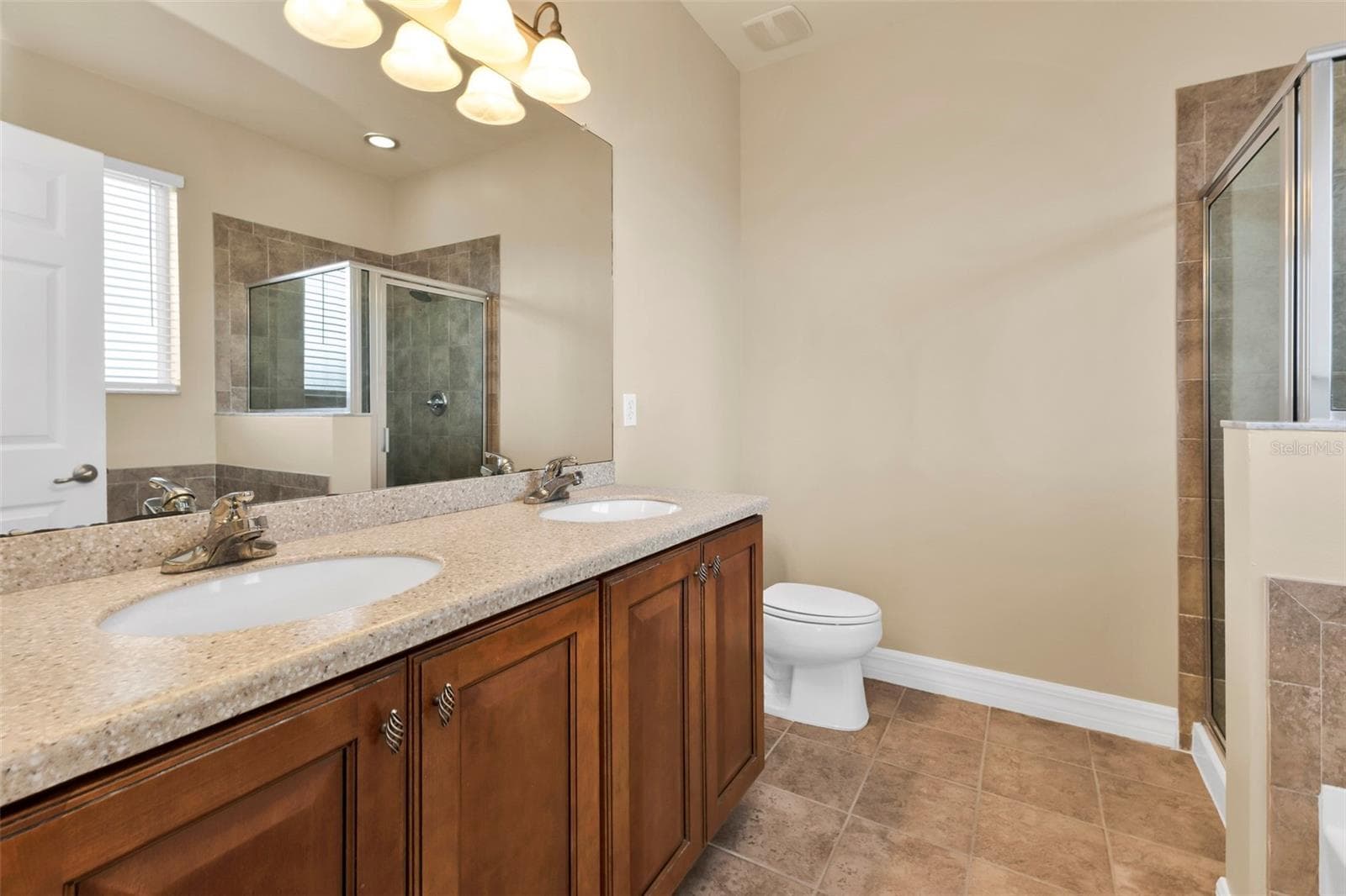 Single Family Residence at 17509 LOCKHART CT, PUNTA GORDA, photo 17 of 62