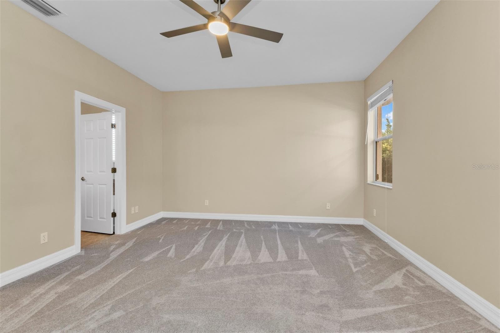 Single Family Residence at 17509 LOCKHART CT, PUNTA GORDA, photo 27 of 62