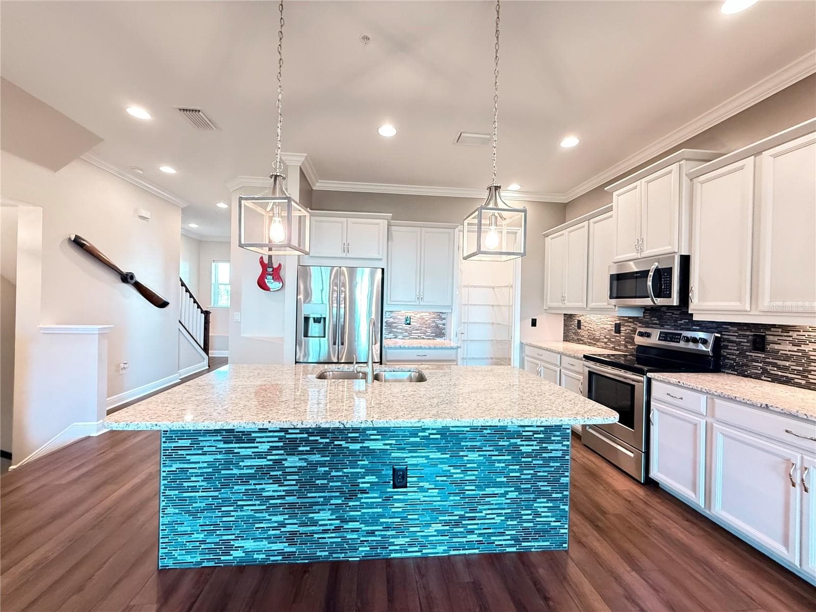 Kitchen with large walk-in pantry - 10320 LANDS END CIR #47, PLACIDA
