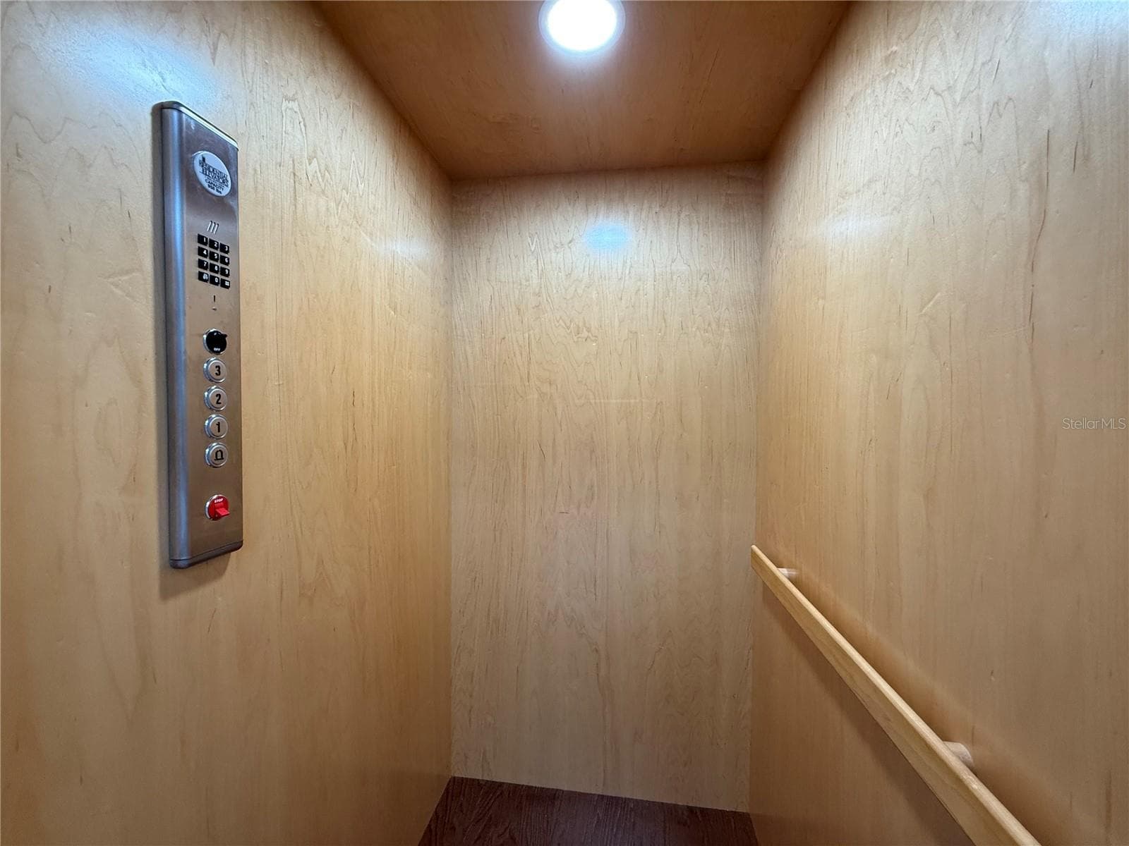 Elevator - 10320 LANDS END CIR #47, PLACIDA