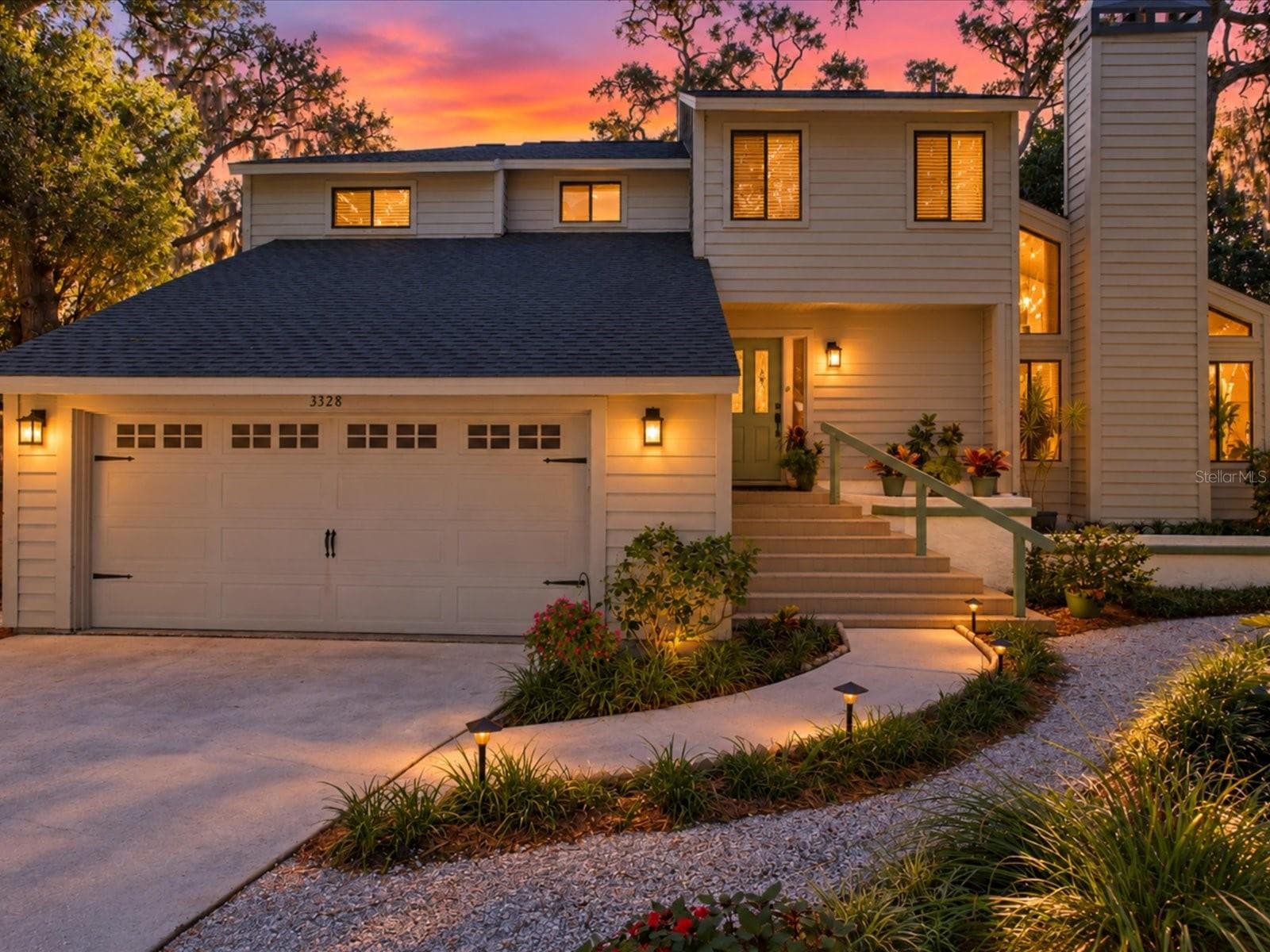 3328 BRIARWOOD CIR